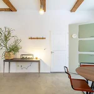 Chic Et Moderne Apartment